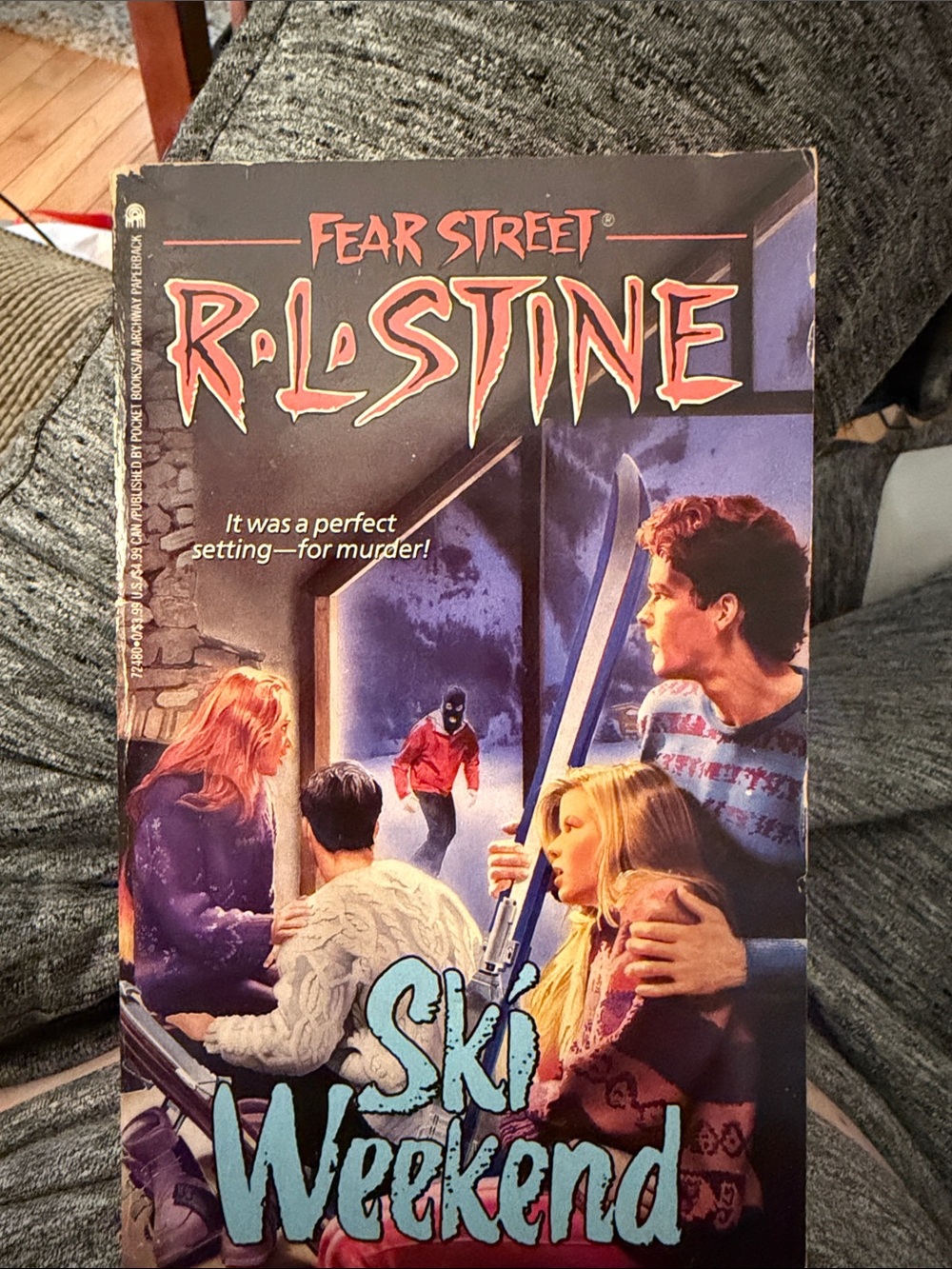 Vintage Y2K 'Ski Weekend' Fear Street Paperback by R.L. Stine